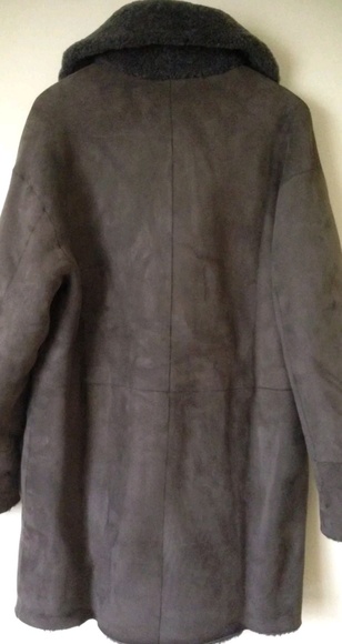 Coat - Picture 4 of 4